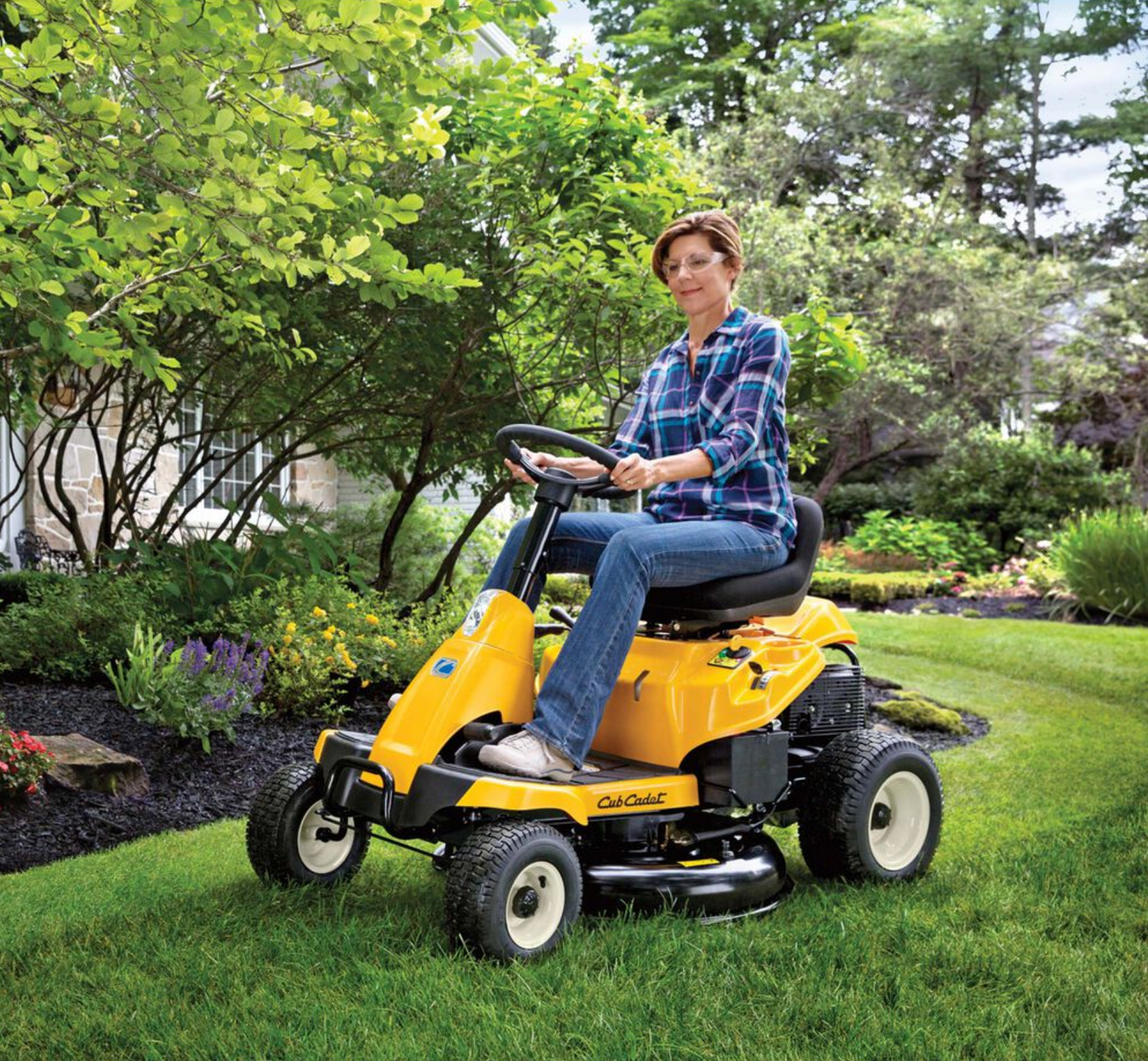 CUB CADET CC 30 H TONDEUSE A SIEGE